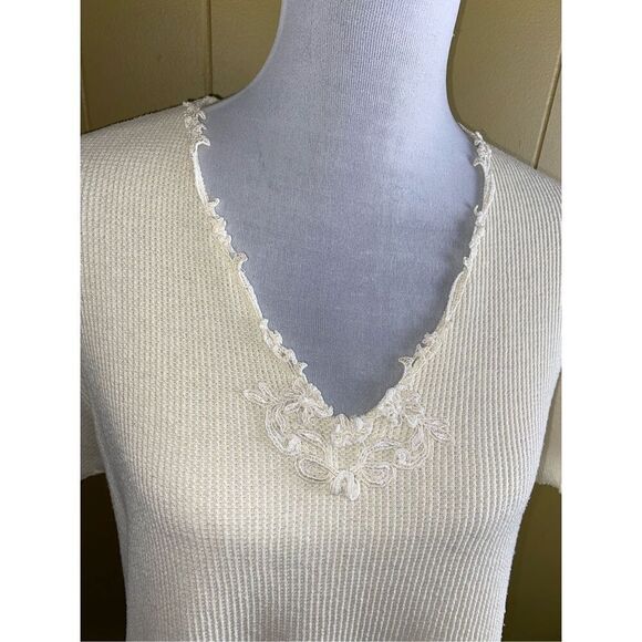 Adonna women M short sleeve & shorts waffle print pajama set cream color - Picture 2 of 15